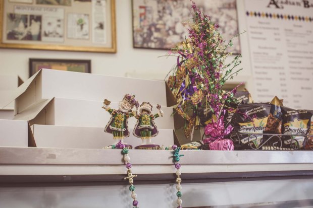 bobble-head-kings-at-acadiana-bakery-houston-texas